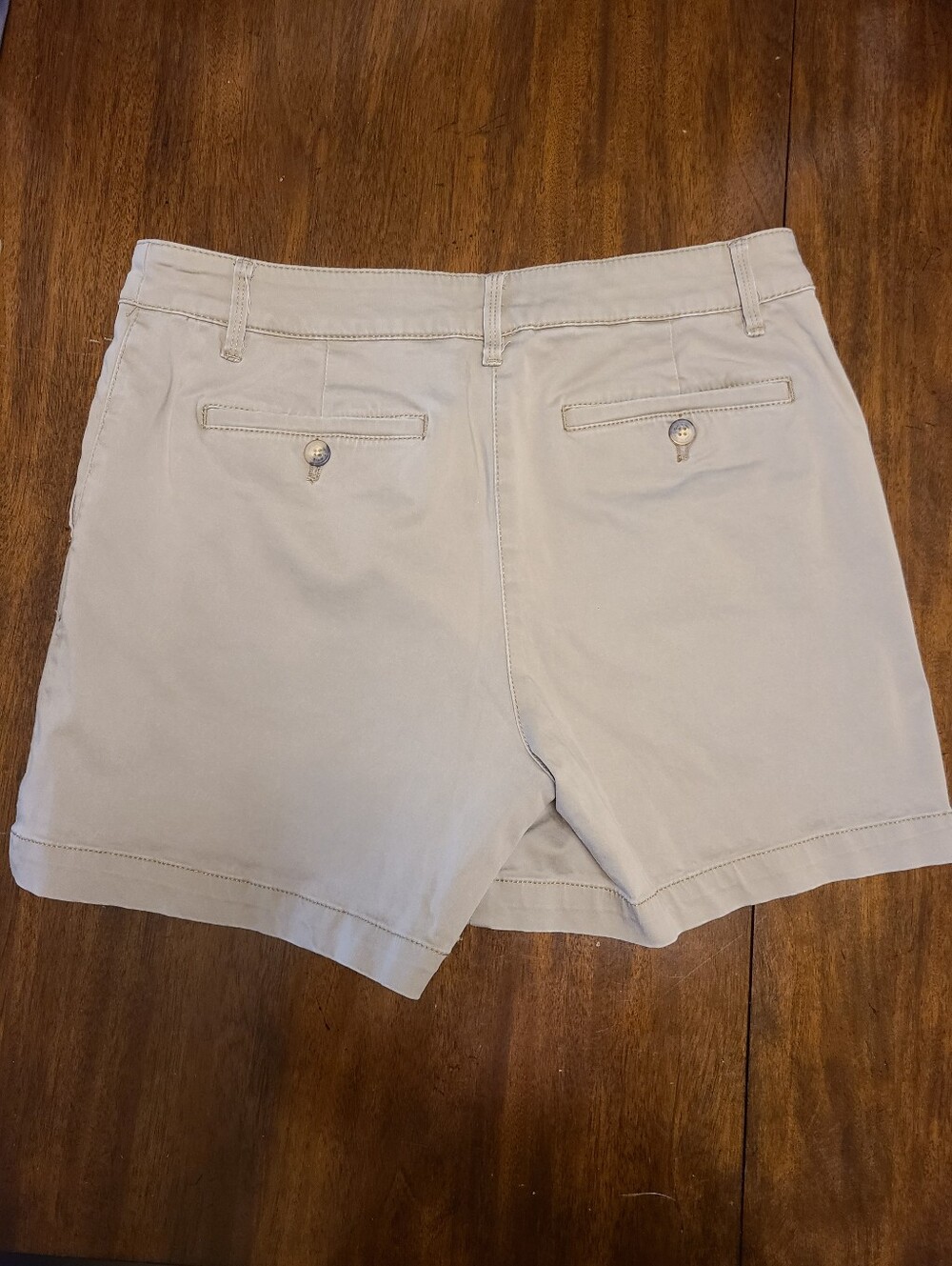 Tommy Bahama Khaki Chino Shorts Size 4 - Picture 3 of 4